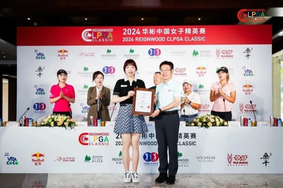 624-630体育营销Top10易烊千玺成中国首位奥林匹克之友 安踏发布奥运领奖服(图2) 624-630体育营销Top10易烊千玺成中国首位奥林匹克之友 安踏发布奥运领奖服(图2)