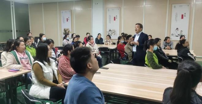时尚WEEKLY｜HM支持合作工厂建设家庭友好企业亚玛芬体育发布最新财报(图1)